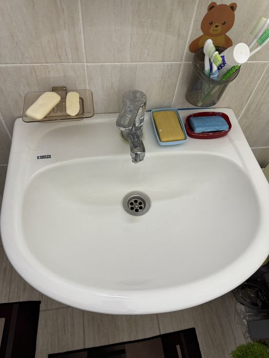 Раковина с сместителью