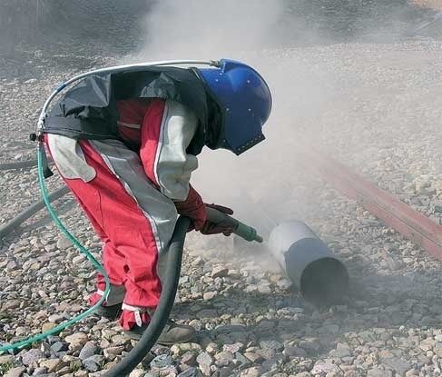 Пескоструйная очистка и обработка поверхностей