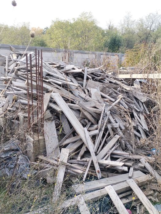 Lemne de foc de la constructii