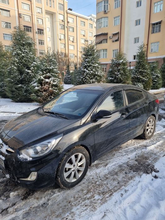 Продаю Hyundai Accent в идеальном состоянии,