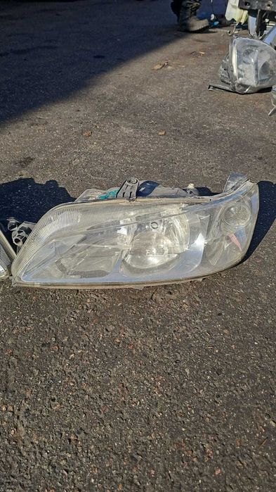 Фары на Peugeot 306