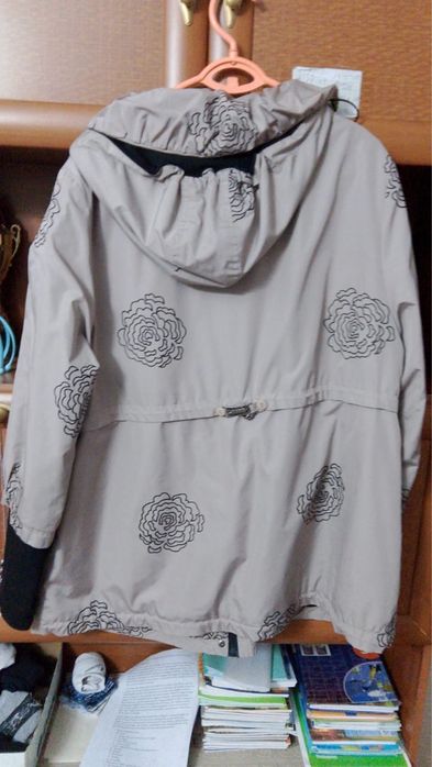 Верхняя женская одежда