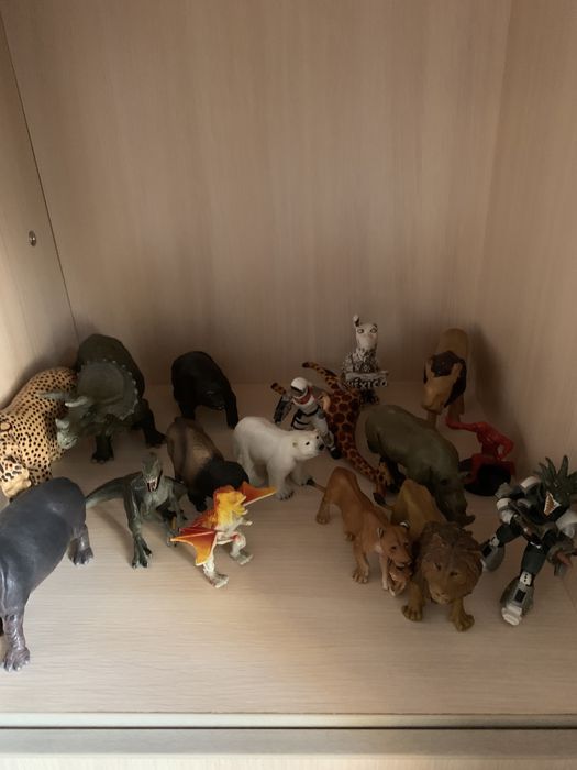 Продаю игрушки-звери
