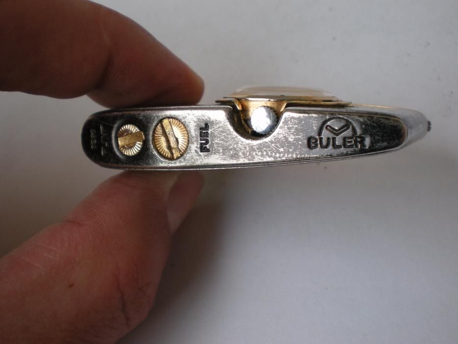 Запалка с механичен часовник