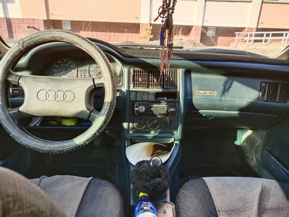 Продам Ауди 80 б3