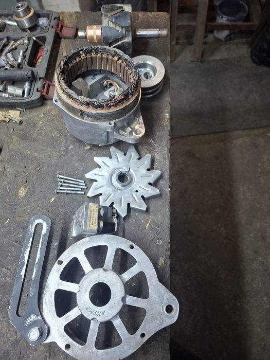 Продам гениратор камаз