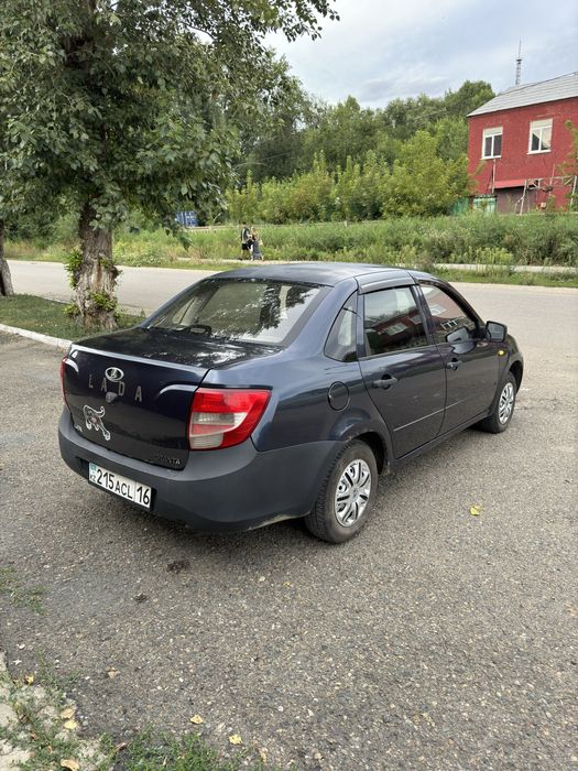 ВАЗ (LADA) Granta 2190, 2012 года