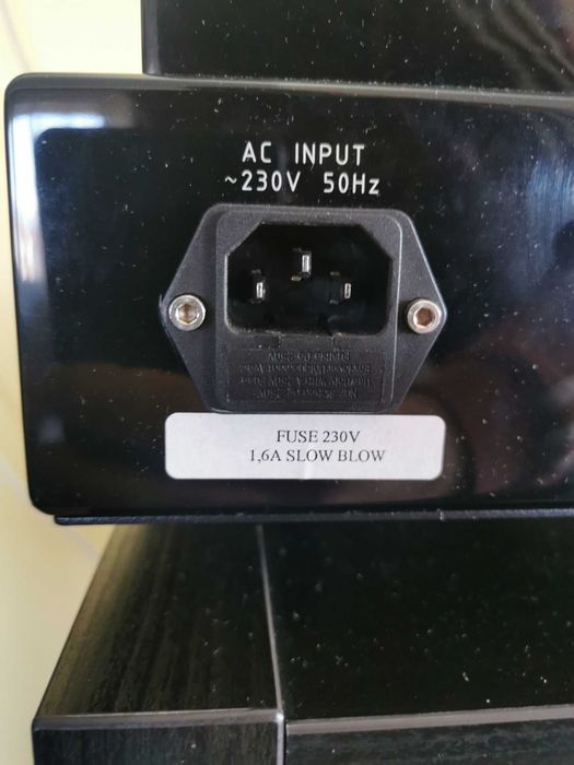 Премиум лампов усилвател Mystere PA21 by PrimaLuna – EL34 / KT88