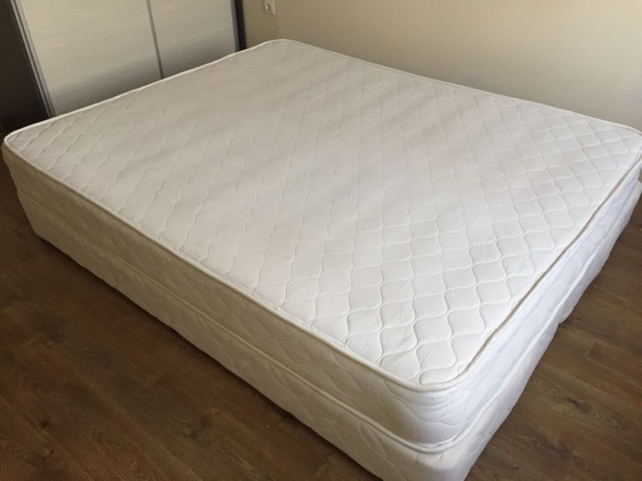 Легло тип френско