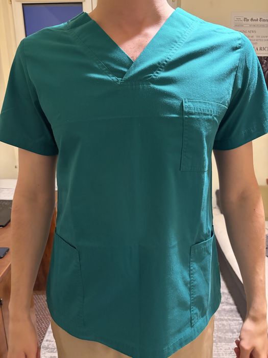 Costum medical barbat