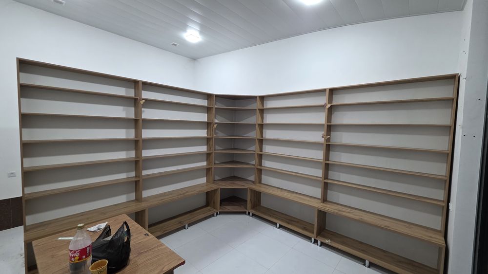 Mebel parfumeriya do'kon uchun stilyaj xolati yangiday