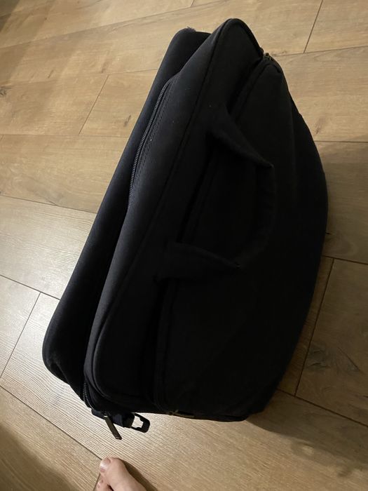 Универсальная сумка для ноутбука