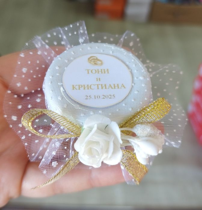 Бурканче с мед за гости на кръщене, сватба, гипсови подаръчета