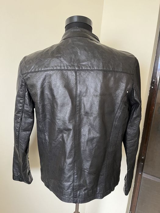 Geaca piele , impecabila