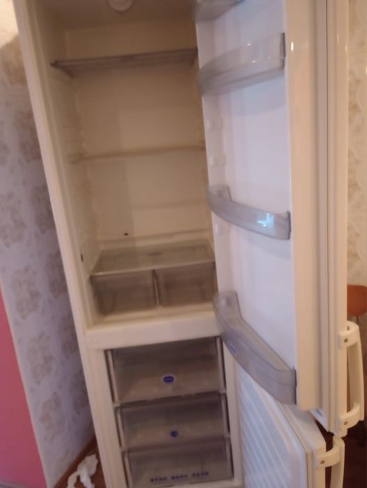 Frigider si congelator stare foarte buna