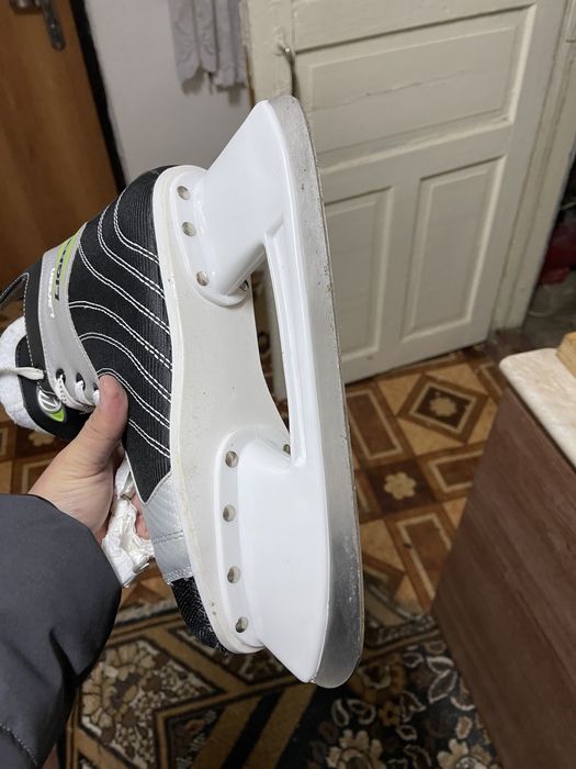 Коньки сатылады продам