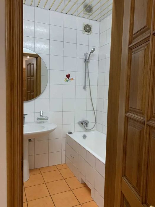 Дава се под наем Двустаен апартамент в София, Център - 55 кв.м за 433.5 € - Снимка #1