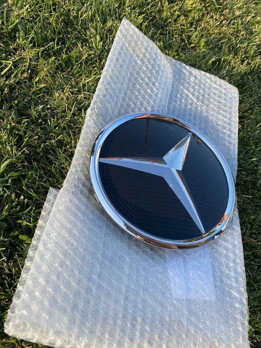 Emblema distronic grila cu incalzire Mercedes A0008880500