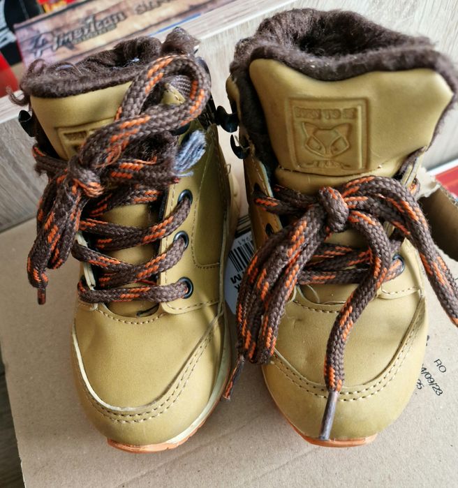 Детски боти размер 22