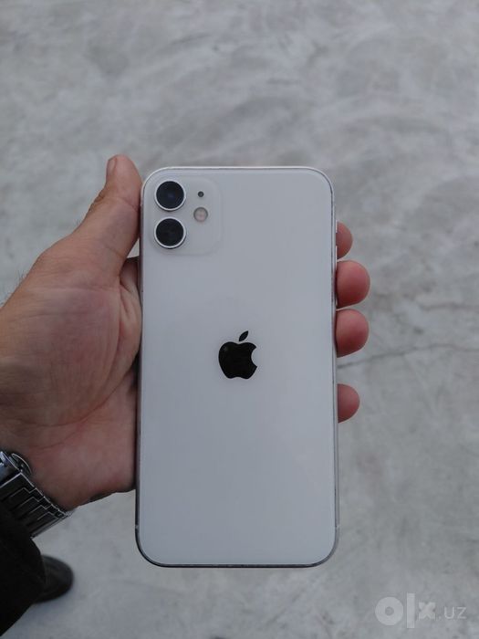 iphone 11.        .