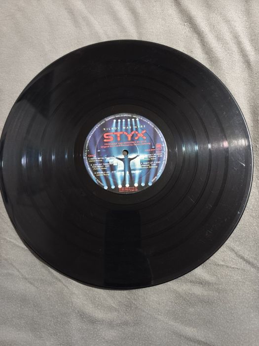 Грамофонни плочи с рок и метъл музика