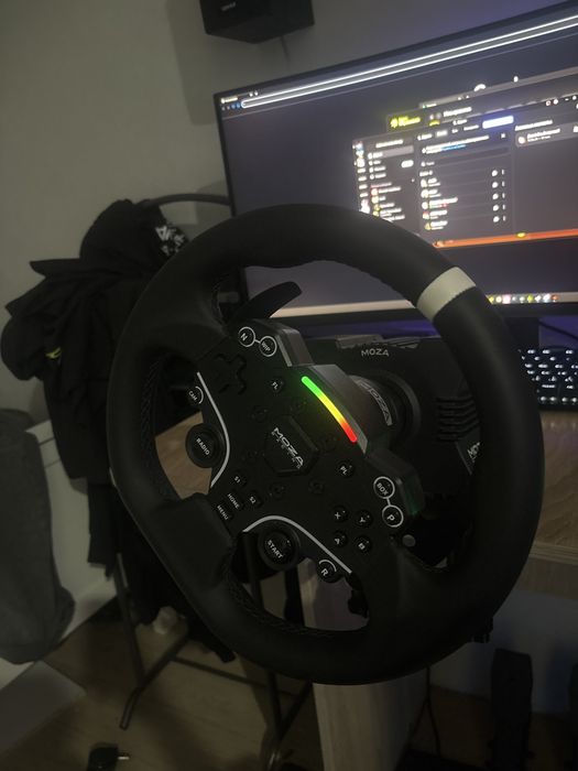 Продам или обмен Руль Moza r5