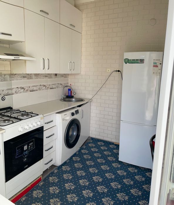 Navoiy Shahri Yangi hayot domidan uy sotiladi