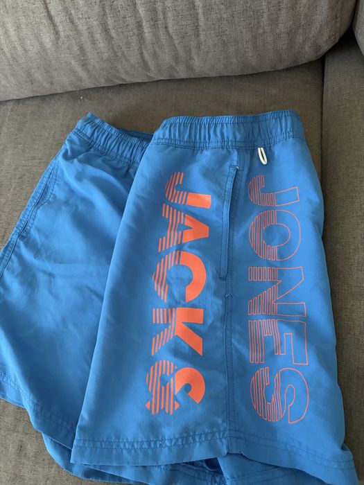 Мъжки бански champion L  и Jack jones M размер!