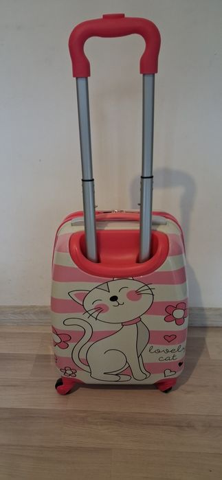 Vand troller Lovely cat pentru fete