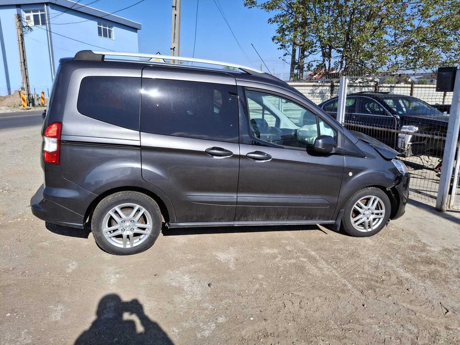 Dezmembrez Ford Tourneo Connect 1.0 EcoBoost SFCF 100 Cai 111.000 km
