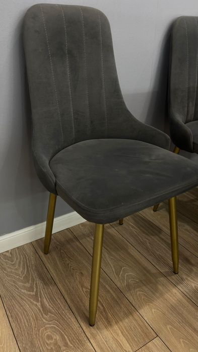 Кухонные стулья в хорошем состоянии