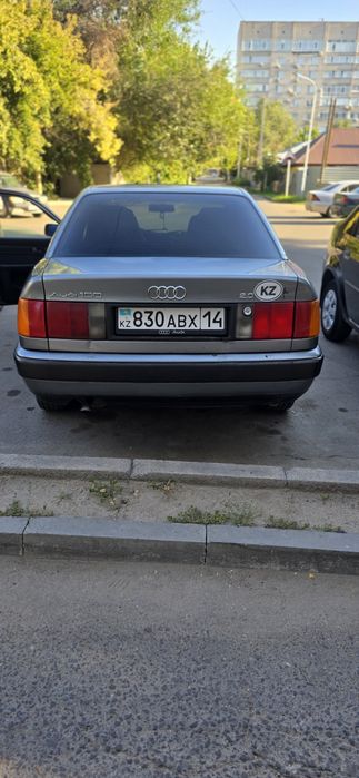 Продам ауди 100с4
