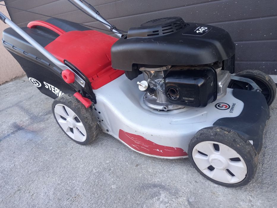 Masina de tuns iarba motor Honda