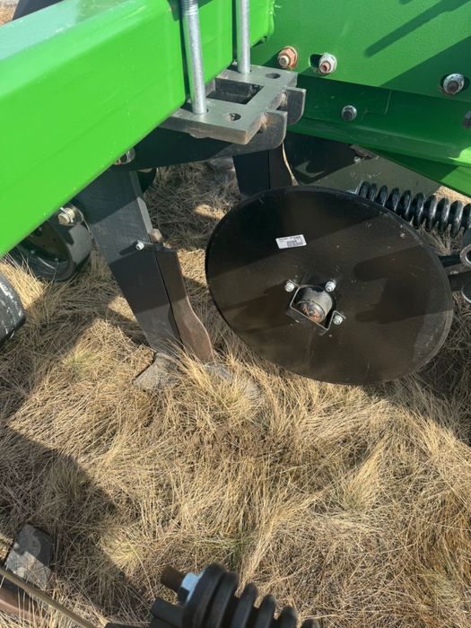 Щелеватель JD 2100