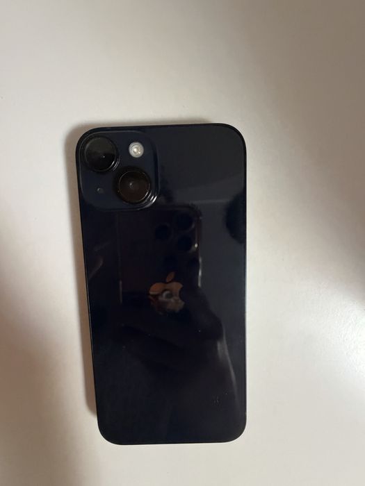 Продам Iphone 14