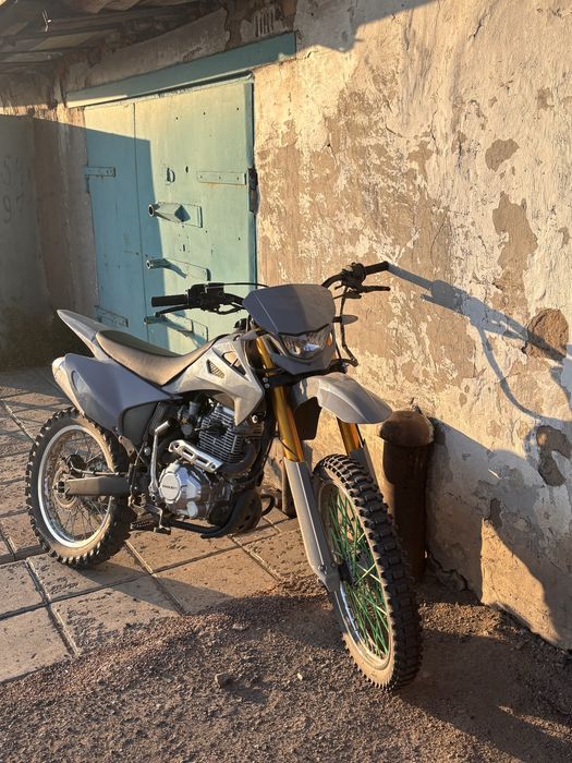 Продам эндуро 300