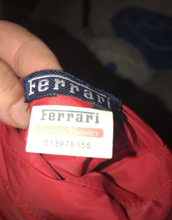 Vesta Ferrari cu 2 fețe originala M