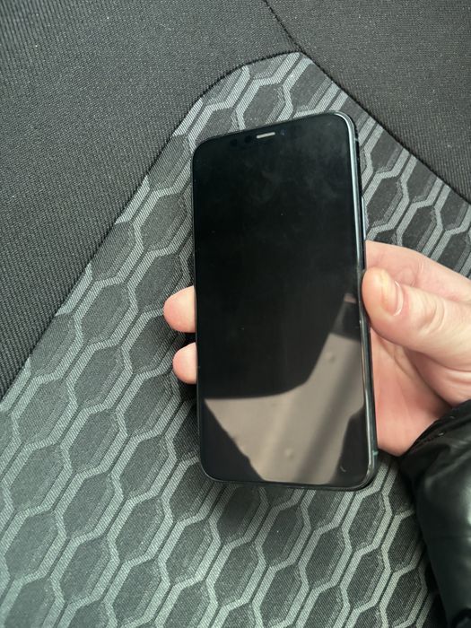 Продам айфон 11про 64гб все работает