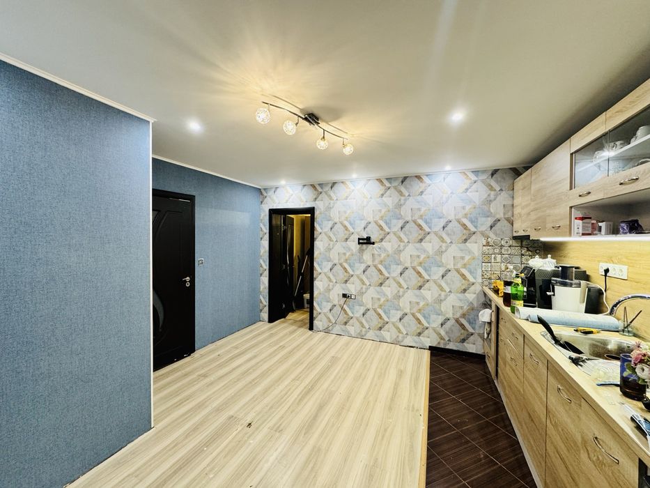 Продава се Къща в Перник, Рудничар - 70 кв.м за 1429 €/кв.м - Снимка #3