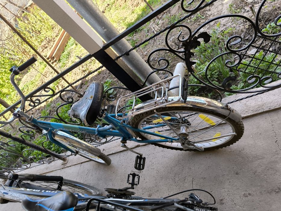 Продам велосипеды,один из них 29,другой 26  и детский складной.