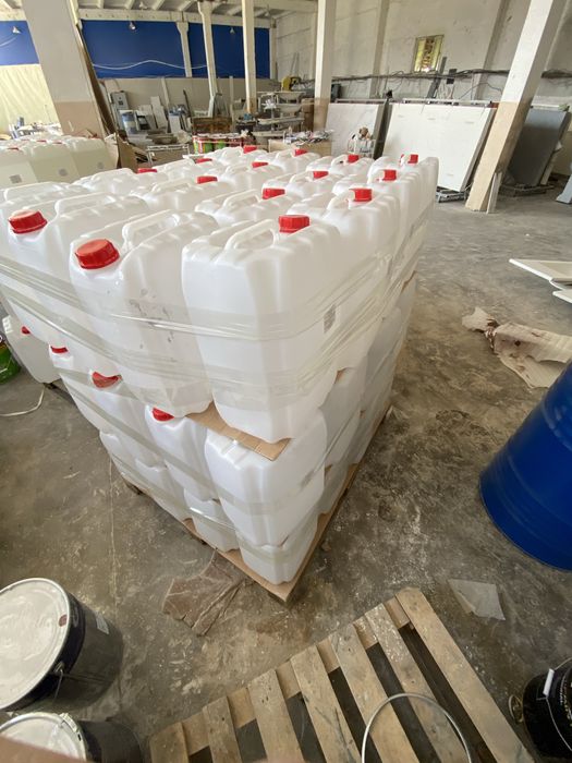 Plastmassa kanistrlar,bochkalar,chelaklar