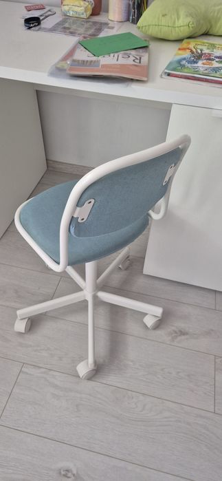 Scaun birou copii ikea turcoaz