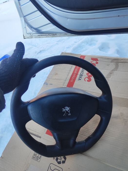 Руль от Пежо 301, 2017г