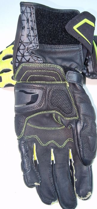 Manusi moto Macna Track R