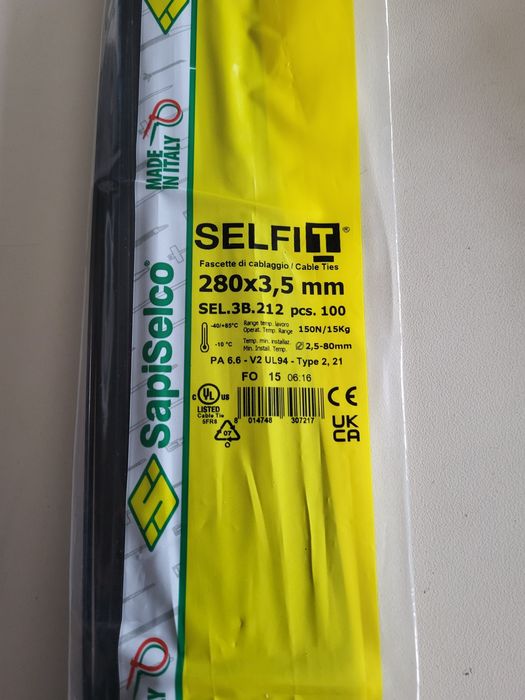 Colier plastic-Arici