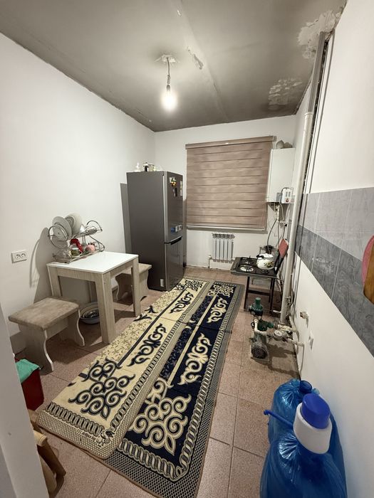 20 мкр да 4 ханалы уй сатылады. Бахасы келисип бериледи.