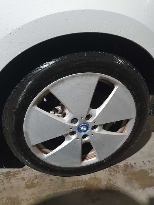 4бр. Гуми за BMW i3