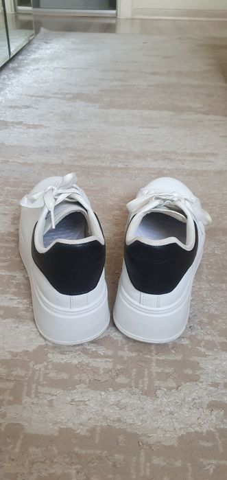 Adidași damă cu platformă