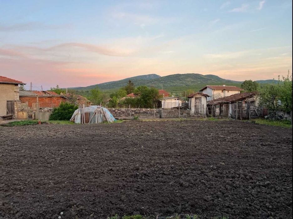 Продава се Къща в с. Брягово, Област Пловдив - 858 кв.м за 30 €/кв.м - Снимка #1