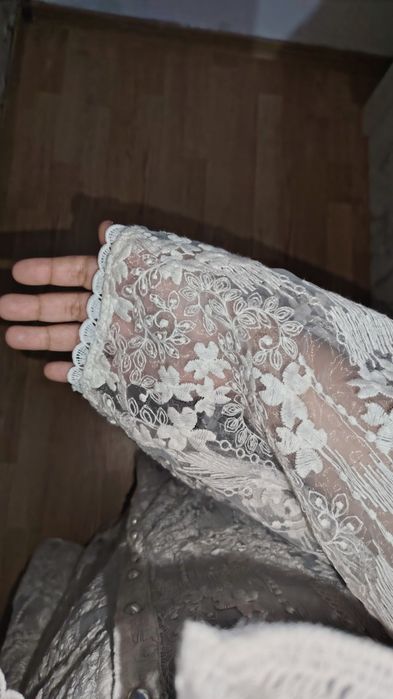 Oq koyle jenskiy gipyurli rossa asal turadi